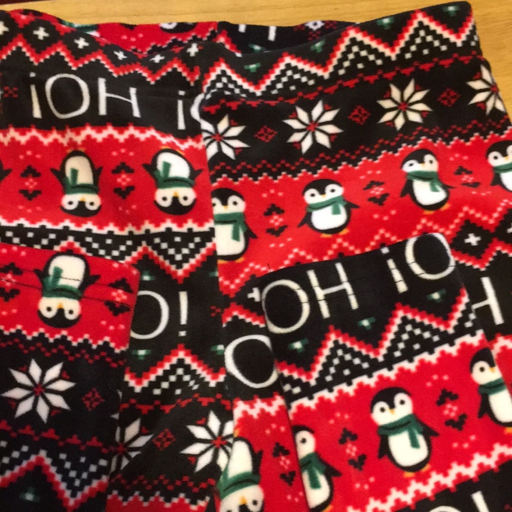Almost New Christmas Medium Leggins